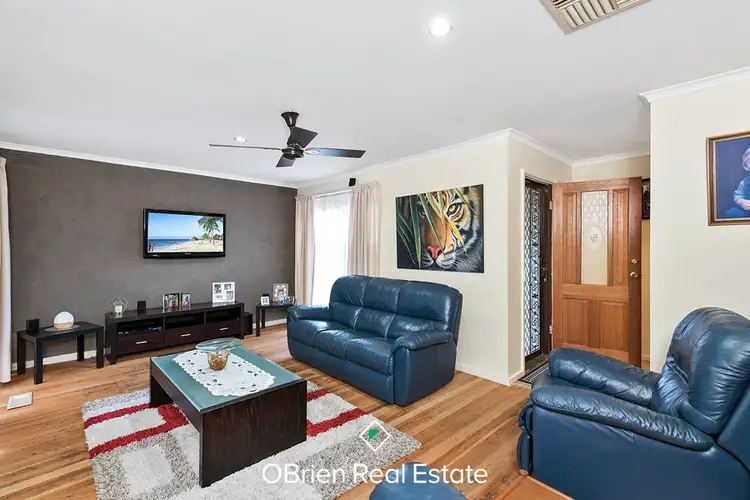 Fifth view of Homely house listing, 6 Amalfi Drive, Endeavour Hills VIC 3802