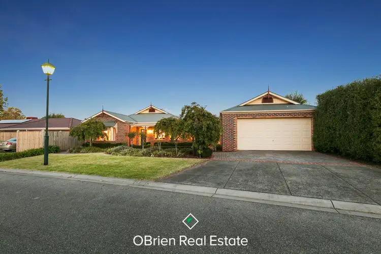3 Castleridge Court, Narre Warren South VIC 3805