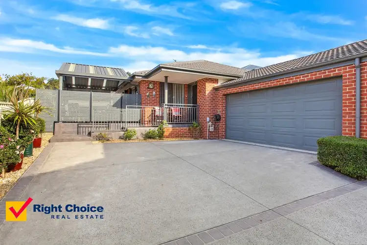 2/5 Munduran Close, Albion Park NSW 2527