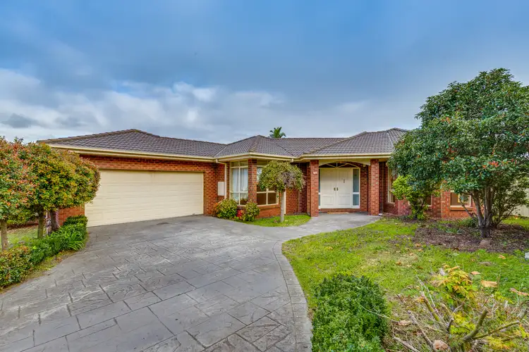 11 Pacific Place, Taylors Lakes VIC 3038