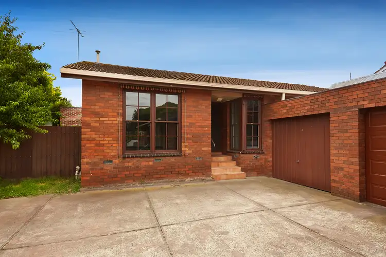 2/57 Lincoln Road, Essendon VIC 3040