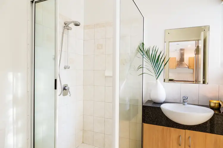 Fifth view of Homely unit listing, 4/31 Lindsay Street, Darwin City NT 800