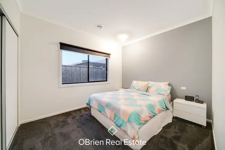 Sixth view of Homely house listing, 4 Sebago Terrace, Cranbourne North VIC 3977
