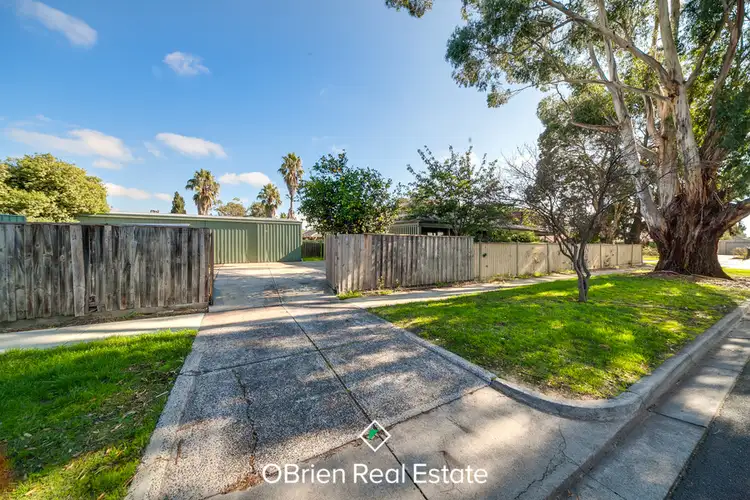118 Camms Road, Cranbourne VIC 3977