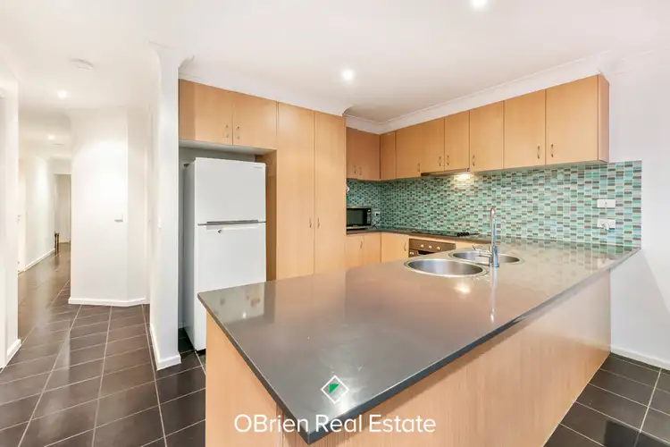 Fifth view of Homely house listing, 8 Walnut Way, Pakenham VIC 3810