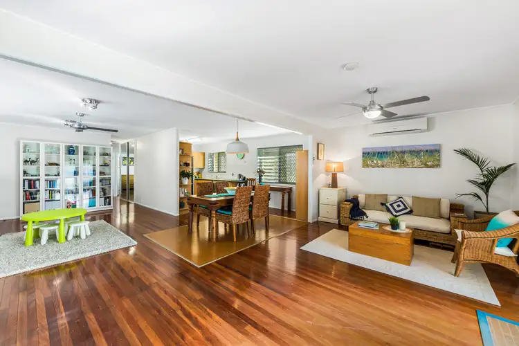 55 Gannon Avenue, Manly QLD 4179