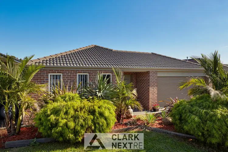 7 Hatfield Drive, Drouin VIC 3818