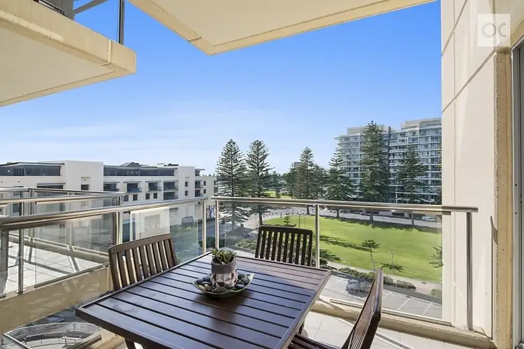430/16 Holdfast Promenade, Glenelg SA 5045