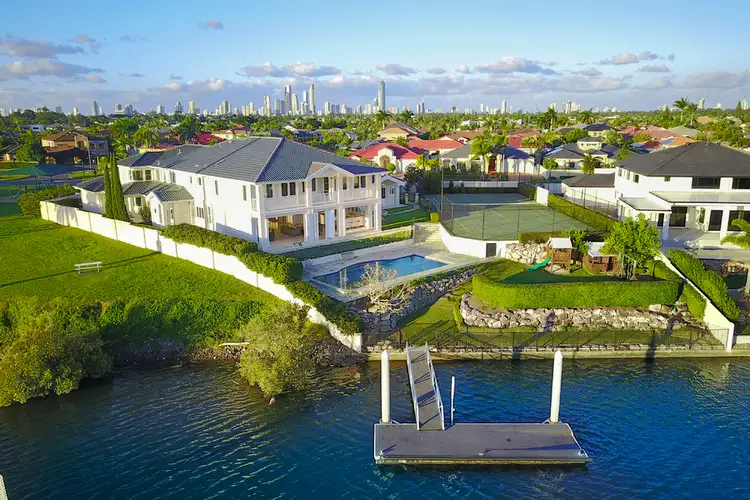 3-5 Sir Bruce Small Boulevard