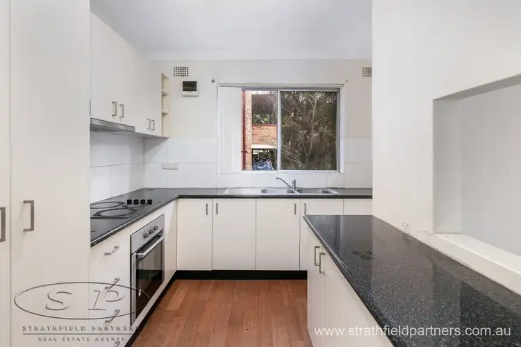 10/72 Albert Road