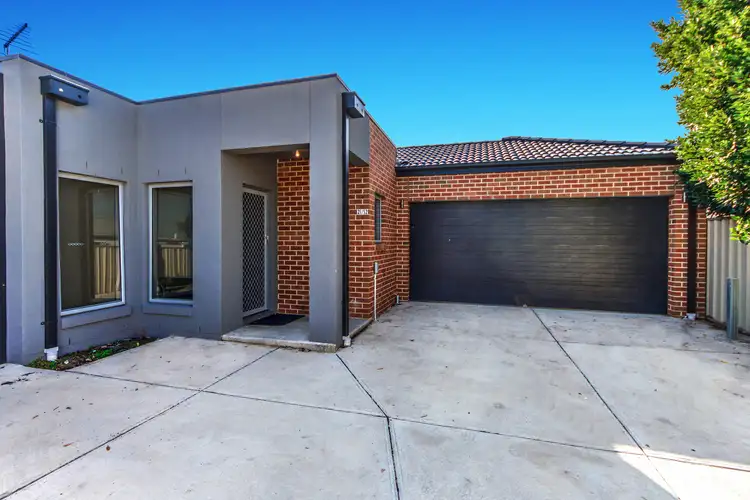 2/2 Vule Street, St Albans VIC 3021