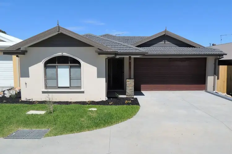 2/30a Princes Avenue, Longwarry VIC 3816