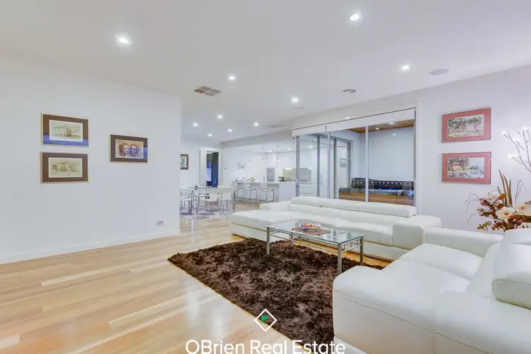 Fifth view of Homely house listing, 4 Devonport Court, Taylors Hill VIC 3037