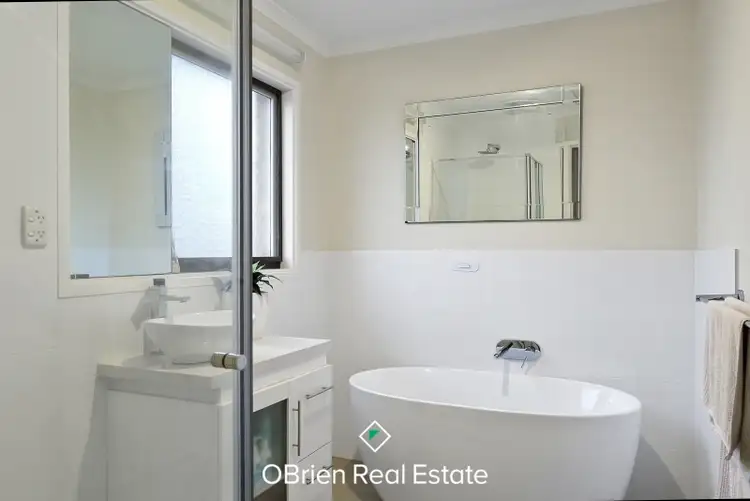 Sixth view of Homely house listing, 27 John Edgcumbe Way, Endeavour Hills VIC 3802