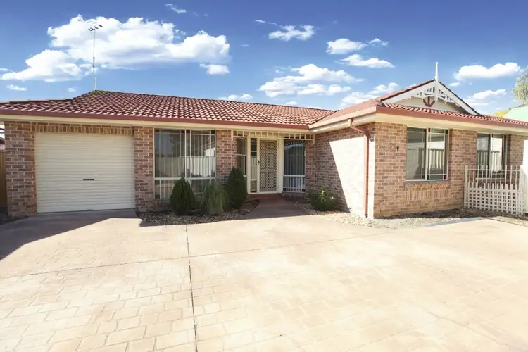 2/1 Wilson Street, Panania NSW 2213