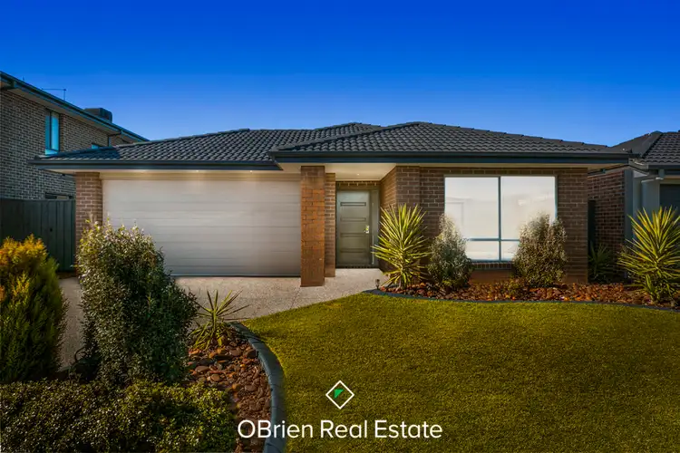 50 Evesham Street, Cranbourne North VIC 3977