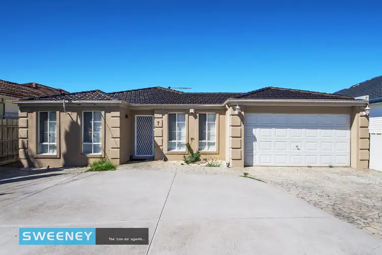 7 Arnold Street, Sunshine West VIC 3020
