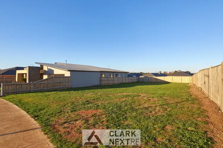 4 Huntingfield Court, Warragul VIC 3820