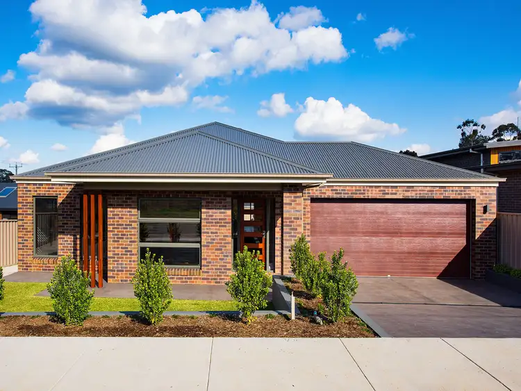 Sixth view of Homely house listing, 2 Grevillia Drive, Castlemaine VIC 3450