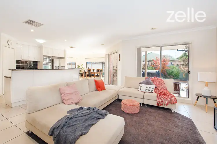 Fifth view of Homely house listing, 2 Lawrence Court, Jindera NSW 2642