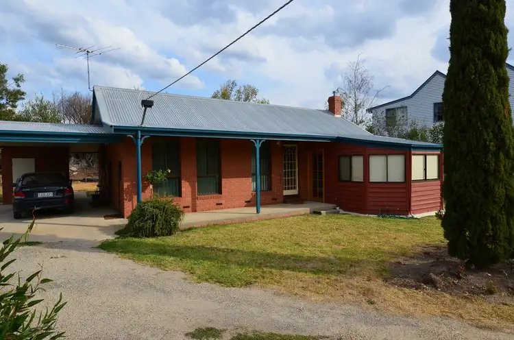 1/6 Dowling Court, Beechworth VIC 3747