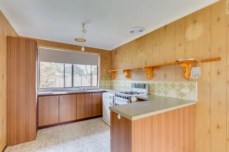 Fourth view of Homely house listing, 5 Wimmera Crescent, Keilor Downs VIC 3038