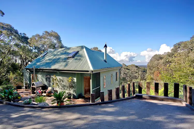 16 Miller Street, Wentworth Falls NSW 2782