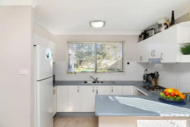 24 Moala Parade, Charmhaven NSW 2263