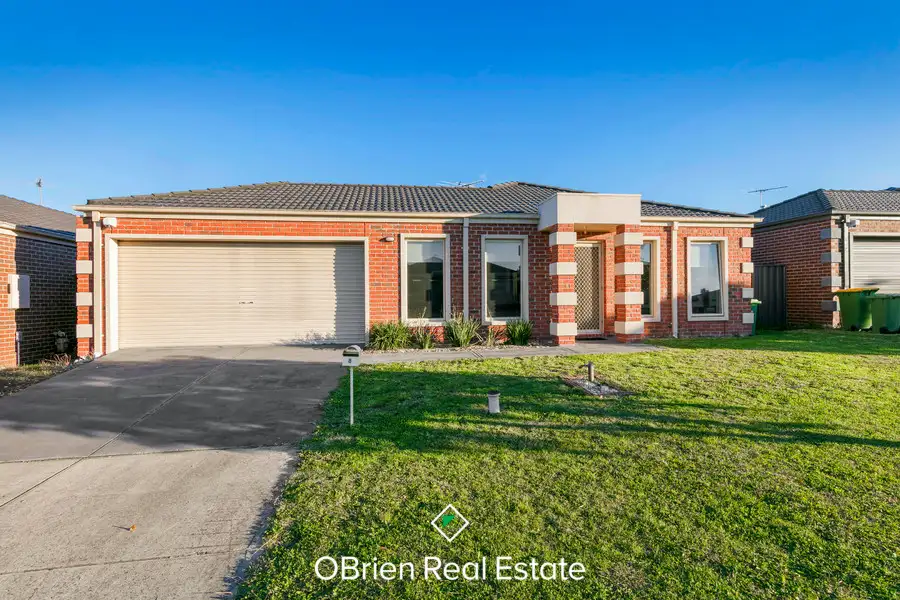 Main view of Homely house listing, 8 Macadamia Street, Pakenham VIC 3810