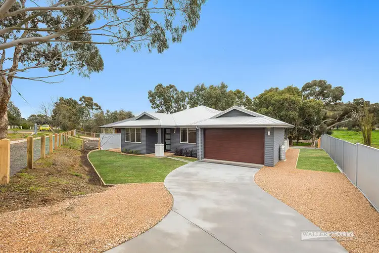 16 Polsue Street, Maldon VIC 3463
