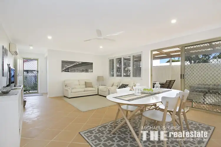 Fifth view of Homely semi-detached listing, 2/17 Evandale Crescent, Miami QLD 4220