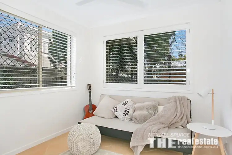 Sixth view of Homely semi-detached listing, 2/17 Evandale Crescent, Miami QLD 4220