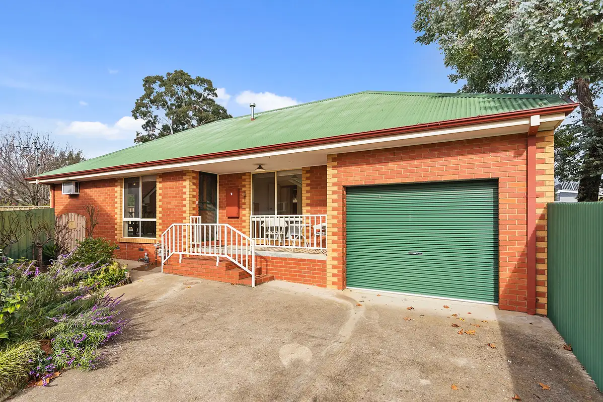 Main view of Homely townhouse listing, 3/28 Berkeley Street, Castlemaine VIC 3450
