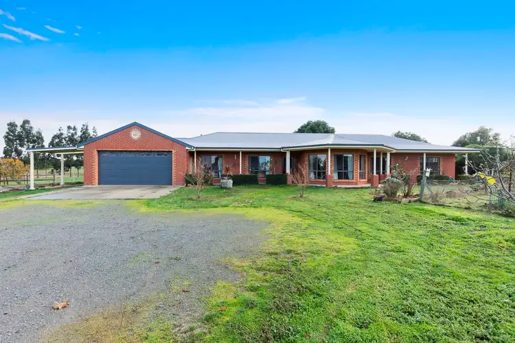 19 Blakeville Road, Ballan VIC 3342