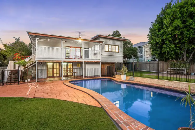 2338 Wynnum Road, Wynnum QLD 4178