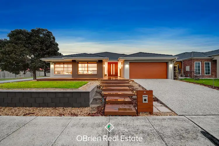 51 Armitage Drive, Narre Warren South VIC 3805