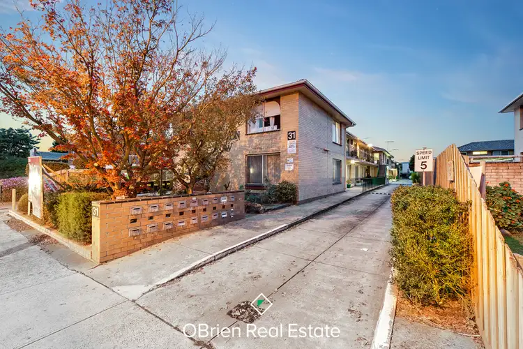 2/31 Stud Road, Dandenong VIC 3175
