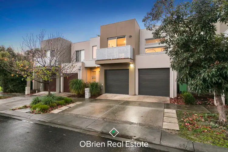 10 Manna Row, Officer VIC 3809