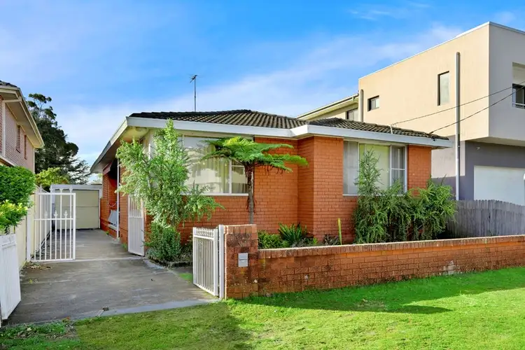 100 Russell Avenue, Sans Souci NSW 2219
