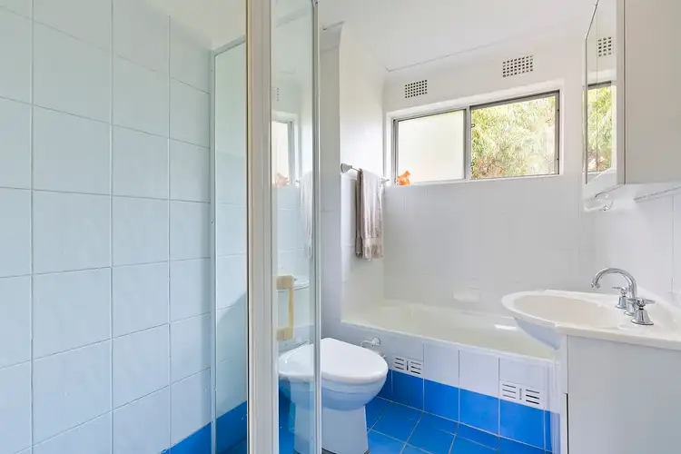 Fifth view of Homely apartment listing, 15/40 The Crescent, Dee Why NSW 2099