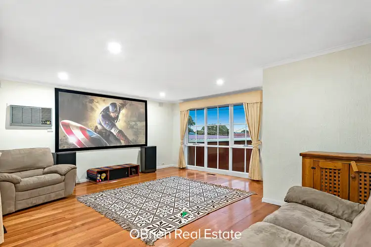 Third view of Homely house listing, 3 Caine Court, Endeavour Hills VIC 3802
