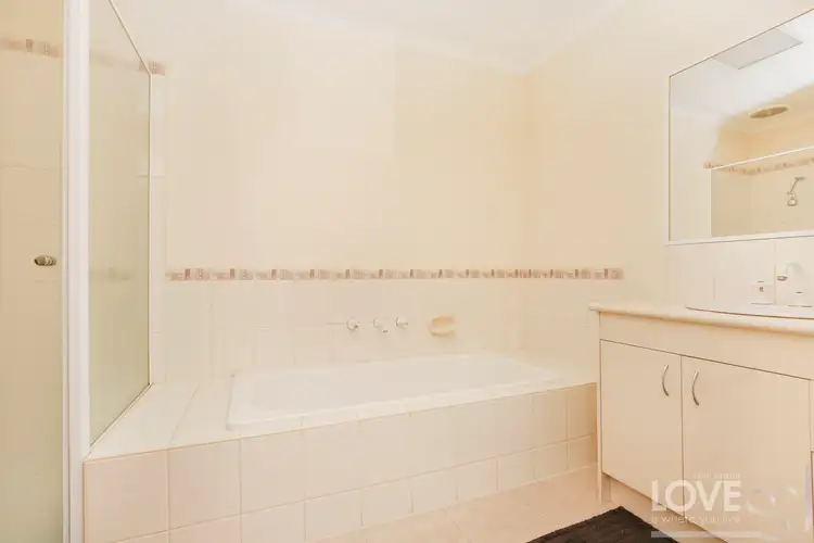 Fifth view of Homely unit listing, 2/90 Edgars Road, Thomastown VIC 3074