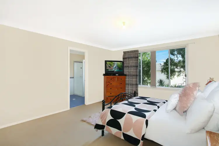 Fifth view of Homely unit listing, 1/10 Berringer Way, Flinders NSW 2529