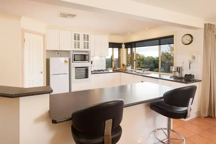 Fifth view of Homely house listing, 8 Warwick Road, Wodonga VIC 3690