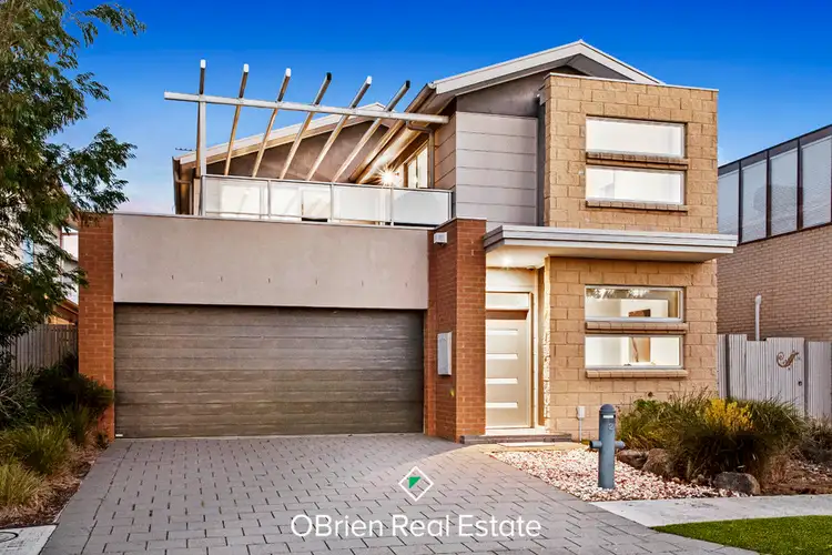 2 Crampton Square, Bonbeach VIC 3196