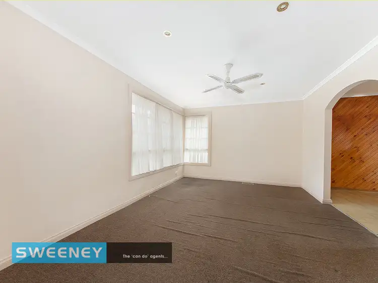 Second view of Homely house listing, 5 Poplar Court, St Albans VIC 3021