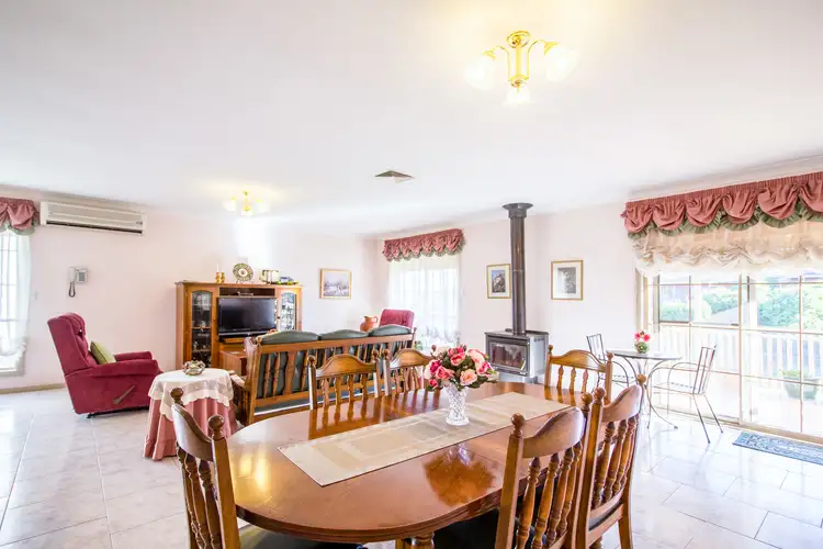 Fifth view of Homely house listing, 4 Aberdeen Avenue, Greenvale VIC 3059