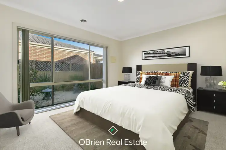 Fifth view of Homely house listing, 8 Regency Court, Carrum Downs VIC 3201
