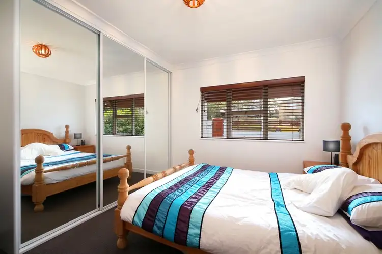 6 Sadie Avenue, Gorokan NSW 2263