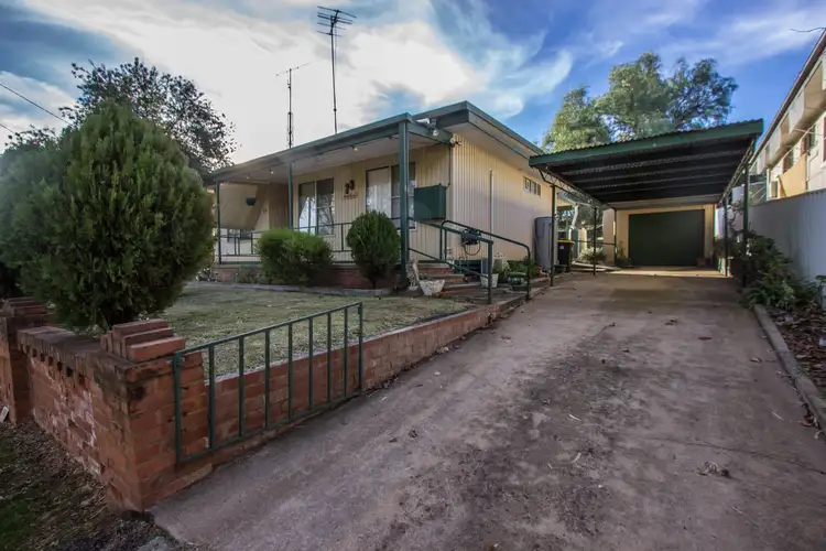 73 Melbourne Street, Narrandera NSW 2700